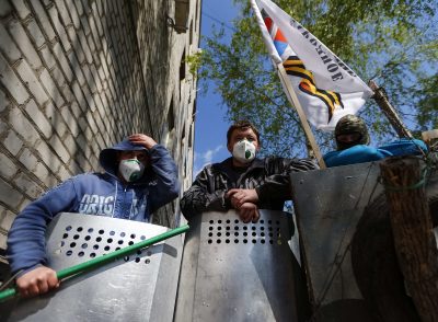 В Славянске боевики оcвободили похищенных иностранных журналистов