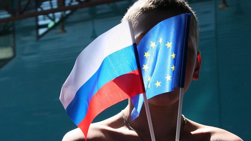 Политика Евросоюза не направлена против России - Туск