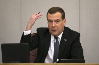 Эксперт сообщил, что Дмитрий Медведев на должности премьера мешал экспансии путинской мафии - Новости России