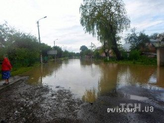 Западная Украина страдает от большой воды: опубликованы фото