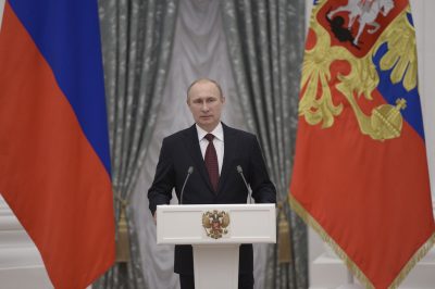 Украинцы больше уважают Бандеру, чем Путина - опрос
