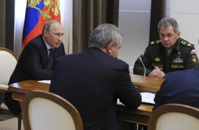 Эксперт назвал глупостью возможное вторжение России Эксперт назвал глупостью возможное вторжение России