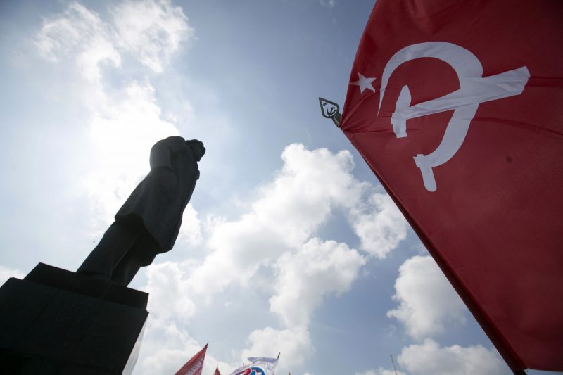 В Харькове сепаратисты избили съемочную группу "Радио Свобода".