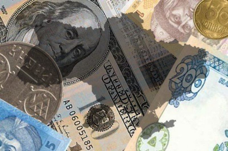 Доллар на межбанке вырос до 12,45 гривен