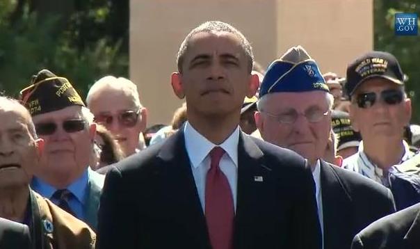 Барак Обама на военном кладбище