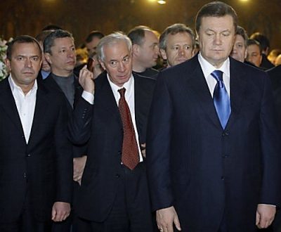 Швейцария заморозила миллионы Януковича, а сына Азарова обвинили в отмывании денег в Австрии