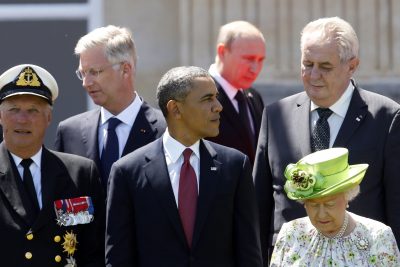 Барак Обама и Владимир Путин на встрече в Нормандии
