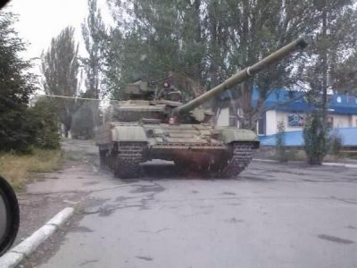 Российский танк на Донбассе Российский танк на Донбассе