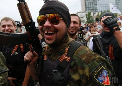 Боевики банды "Кальмиус" на Донбассе, иллюстрация Боевики банды "Кальмиус" на Донбассе, иллюстрация