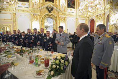Путин и Шойгу во время приема в Кремле Путин и Шойгу во время приема в Кремле