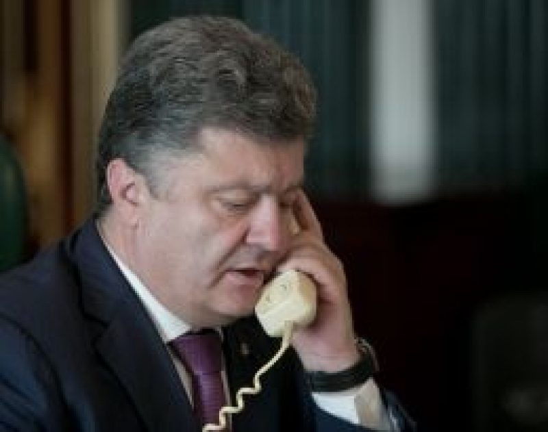 Порошенко назвал условия прекращения огня на Донбассе