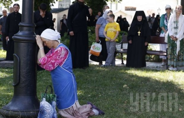 Похороны митрополита Владимира. Верующие Похороны митрополита Владимира. Верующие