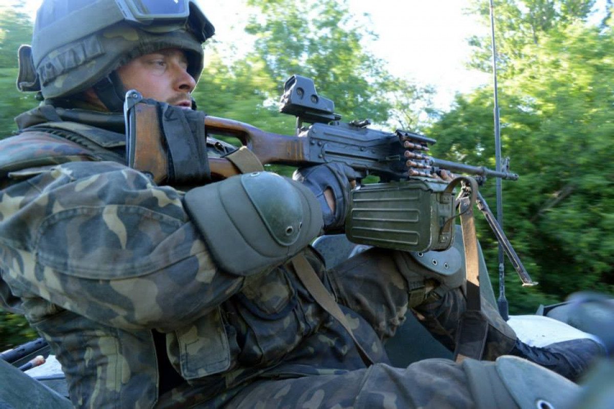 Военные Украины сдаются. Военный Украины рукав.