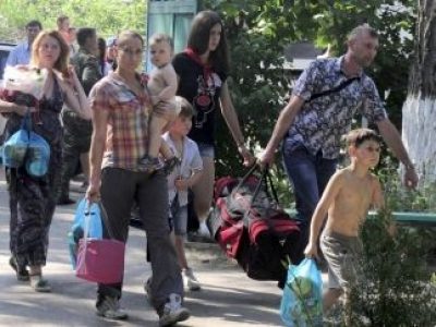 Государству предложили возместить потери беженцам Донбасса