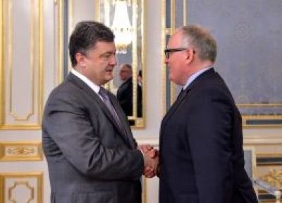 Петр Порошенко и Франс Тиммерманс. Петр Порошенко и Франс Тиммерманс.