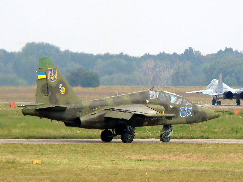 СНБО о новой провокации России: самолет РФ сбил украинский Су-25