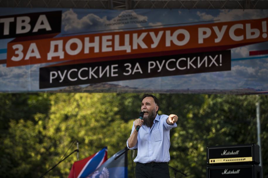 Лидер националистов Александр Дугин