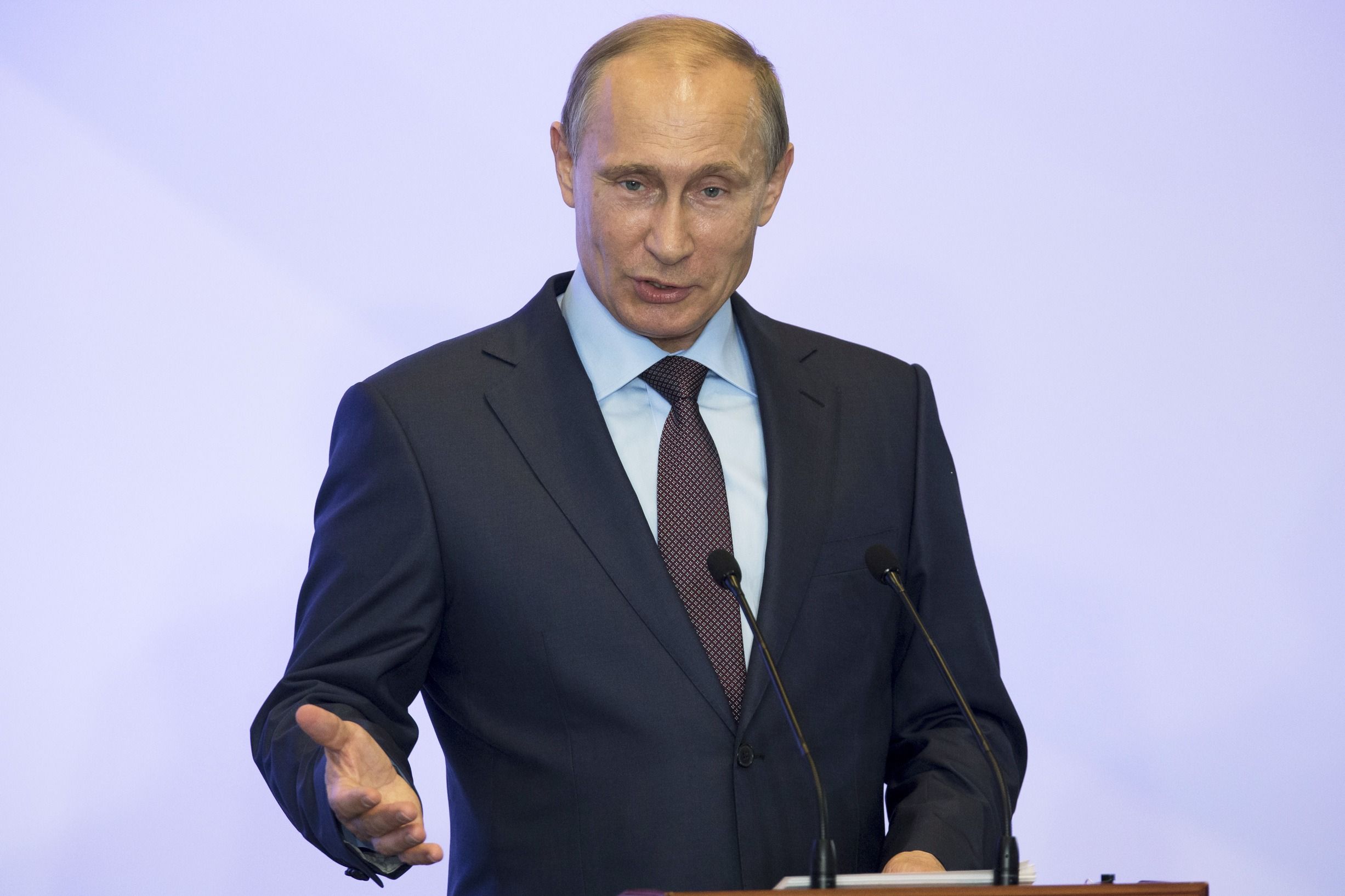 Смотреть - Нужен ли Путину Донбасс видео Смотреть - Нужен ли Путину Донбасс видео