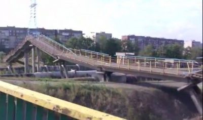 Взорванный мост в Горловке