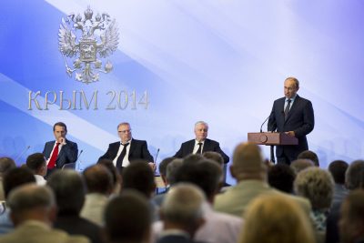 Путине выступил в оккупированном Крыму Путине выступил в оккупированном Крыму