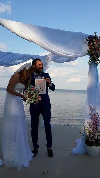 В Сети появились фото со свадьбы экс-ведущих &quot;Орла и Решки&quot; Беднякова и Короткой
