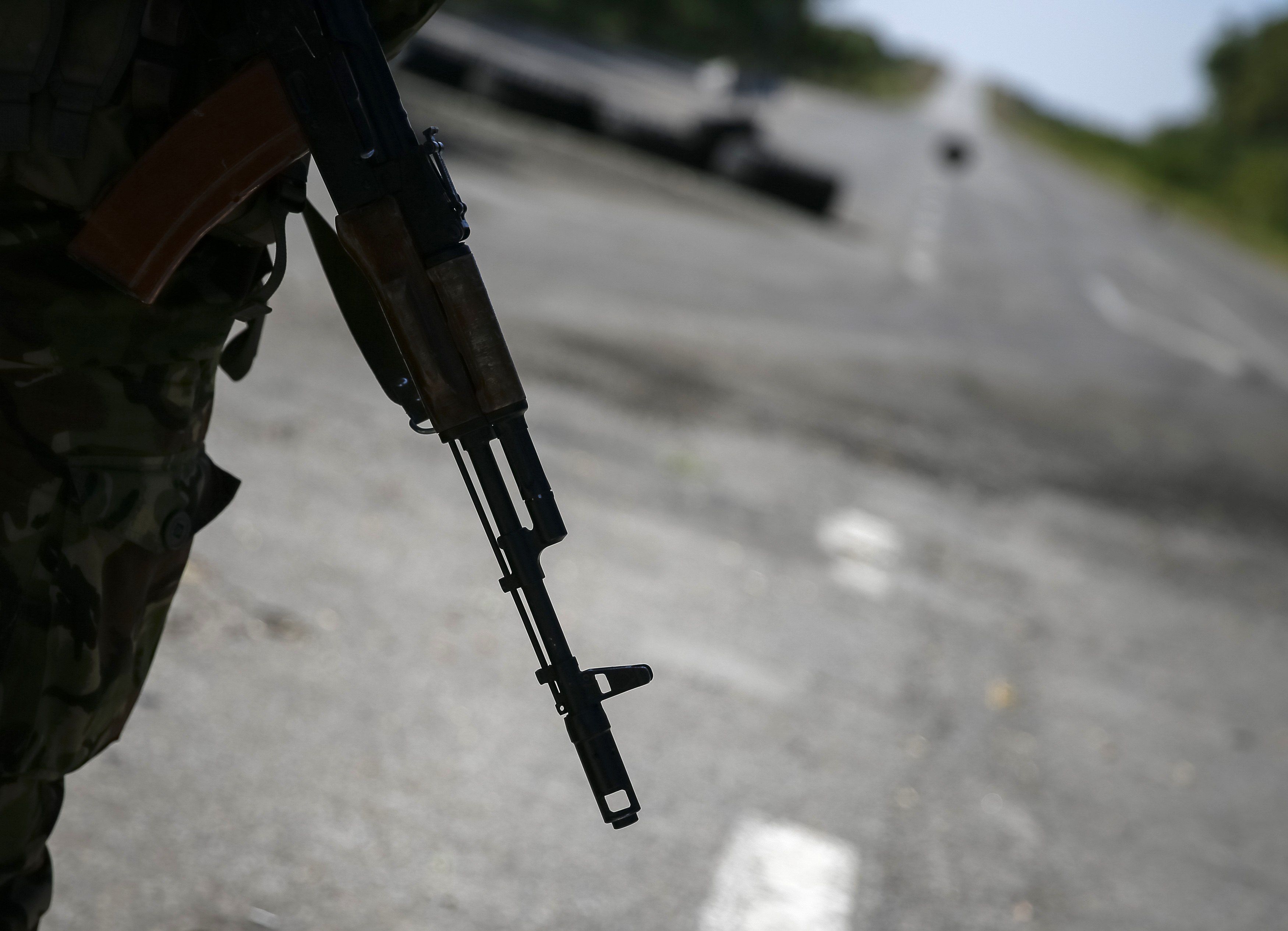 Боевики и силовики почти зачехлили оружие Боевики и силовики почти зачехлили оружие