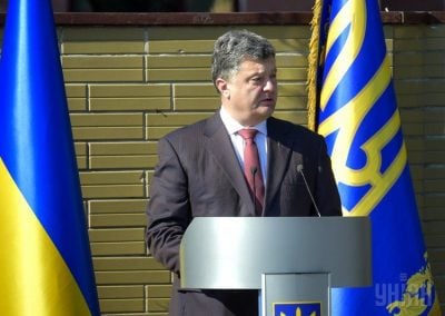 Порошенко рассказал, когда ждет начала переговоров о мире на Донбассе