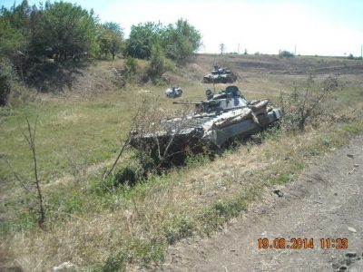 Силы АТО под Мариуполем уничтожили танк и 6 самоходок боевиков