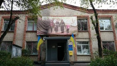 В Харькове из огнемета обстреляли военкомат: опубликованы фото и видео