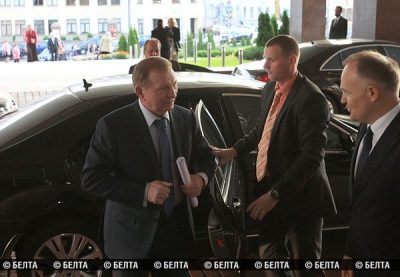 В Минске контактная группа договаривается о закреплении границ и отводе тяжелого оружия – СМИ