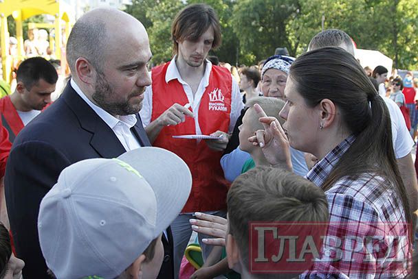 "Гречневая" психология: почему избиратель продает голос за новый асфальт и сладкую вату "Гречневая" психология: почему избиратель продает голос за новый асфальт и сладкую вату