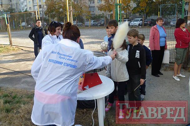 "Гречневая" психология: почему избиратель продает голос за новый асфальт и сладкую вату "Гречневая" психология: почему избиратель продает голос за новый асфальт и сладкую вату