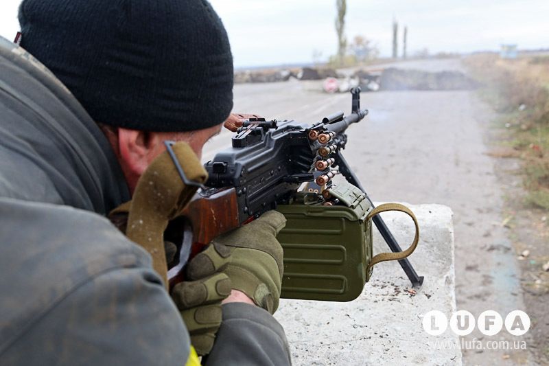 Силовики сообщают об атаке на блокпост и обстрелах в зоне АТО Силовики сообщают об атаке на блокпост и обстрелах в зоне АТО
