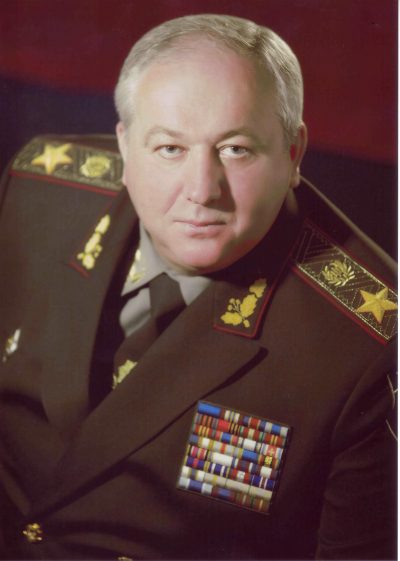 Александр Кихтенко
