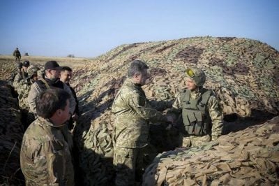 Порошенко в зоне АТО на Донбассе Порошенко в зоне АТО на Донбассе