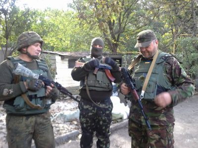 Под Донецком добровольцы ОУН "пощипали" боевиков: троих отправили в ад