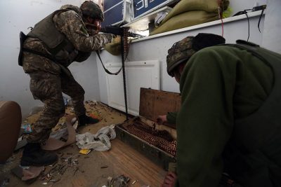 Кинжальный огонь на короткой дистанции: под донецким аэропортом силы АТО дали по зубам боевикам