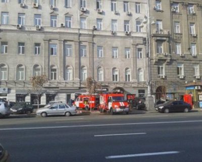 В центре Киева горел офис Союза журналистов: опубликованы фото