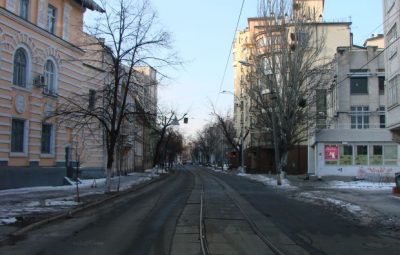 Улица Фрунзе - одна из транспортных артерий Подола Улица Фрунзе - одна из транспортных артерий Подола
