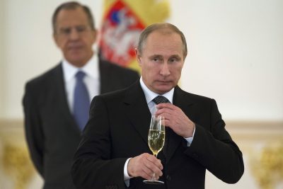 Российский экономист о Путине: "раб" явно устал, авантюра в Украине перекрыла кислород