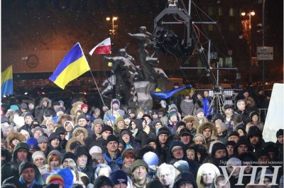 Украинцы выкинули из власти один клан ради другого Украинцы выкинули из власти один клан ради другого