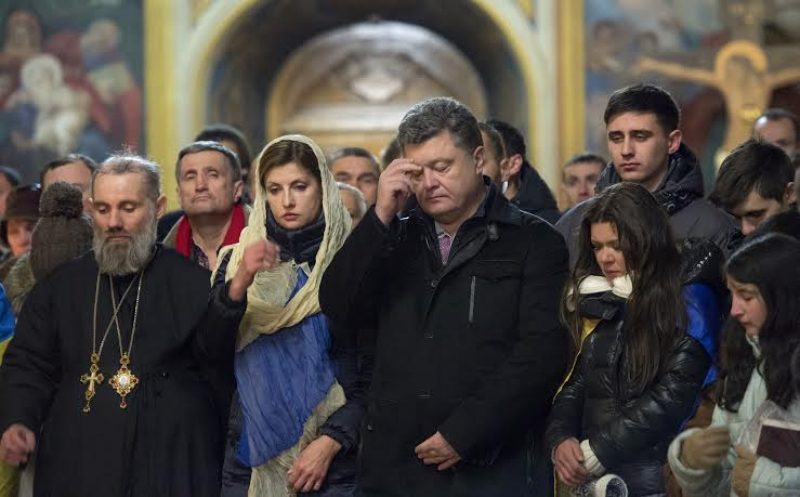 Годовщина кровавого разгона студентов на Майдане, "ночь памяти" и молитва Президента: опубликованы фото