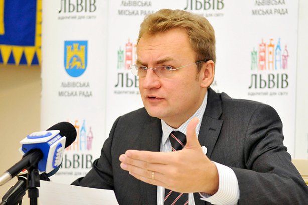 В ЕС ответили на обвинение Садового в узурпации власти во Львове