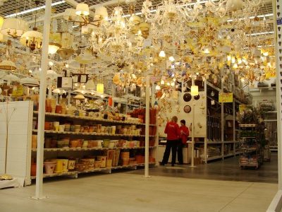 Строительный магазин в Крыму, иллюстрация Строительный магазин в Крыму, иллюстрация