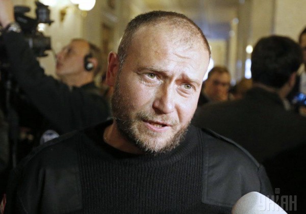 "Увольняйтесь, жизнь дороже": Ярош "заткнул глотки" озабоченным обстрелом канала 112 и пугнул насилием