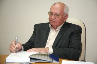 Михаил Горбачев Михаил Горбачев