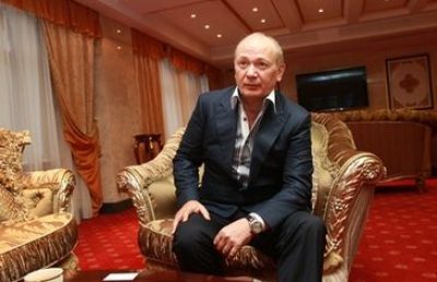 Юрий Иванющенко, Енакиевский Юрий Иванющенко, Енакиевский