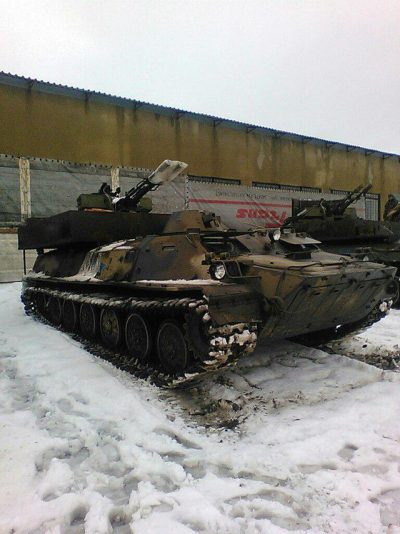 Боевики восполняю потери: под Дебальцево перебросили 15 танков, 8 орудий "Рапира", 10 бронемашин