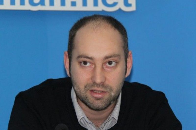 Начался чат с одним из лидеров "Правого сектора" Андреем Тарасенко