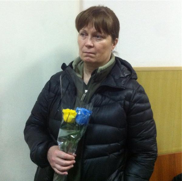 Москвичка с "украинскими" цветами Москвичка с "украинскими" цветами